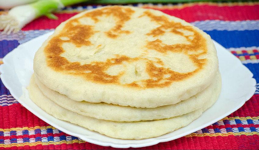 Česneková placka s mozzarellou, hotová za 15 minut!