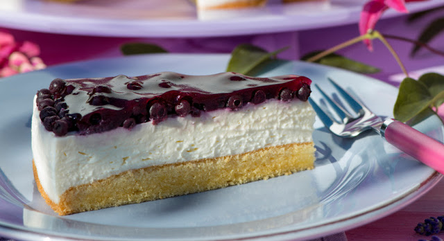 Lesní placka se smetanou