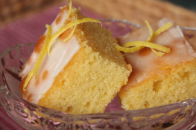 Citronový koláč (lehký a šťavnatý)