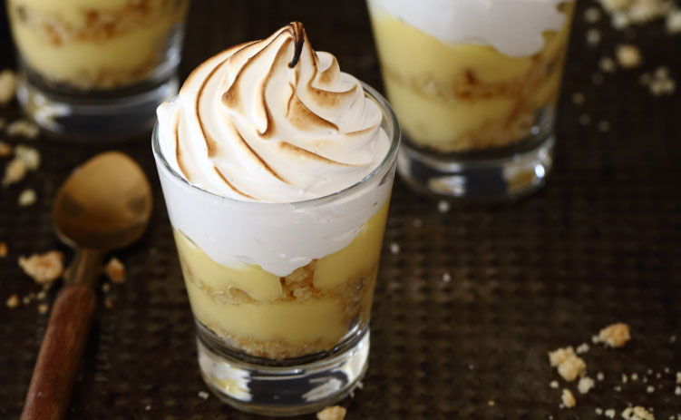 Citronový koláč a krémové poháry s pusinkovým drobením