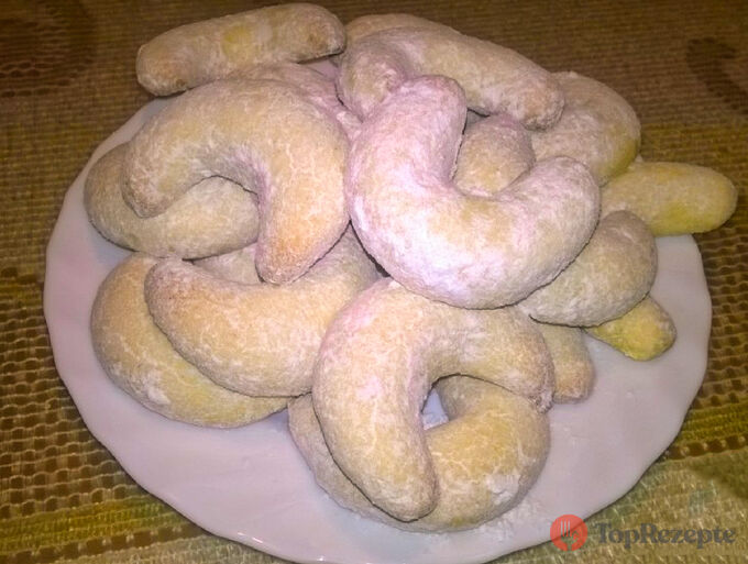 Vanilkové rohlíčky s pudinkovým práškem za pouhých 20 minut!