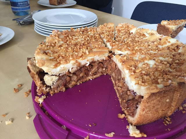 Jablečný štrúdlový koláč