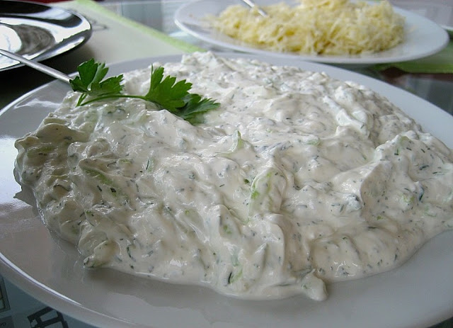 Řecký tzatziki