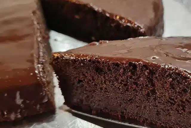 Recept na vláčný čokoládový dort