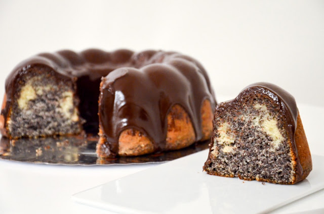 Makový tvarohový bábovka