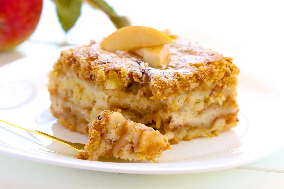 Recept na jablečný drobenkový koláč