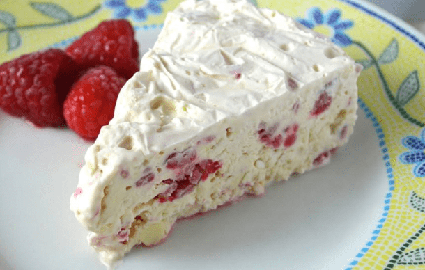 Malinový zmrzlinový dort se sýrem, nádherně osvěžující!