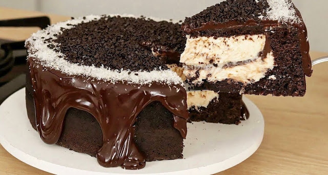 Čokoládový dort s tvarohem, chutná skvěle!
