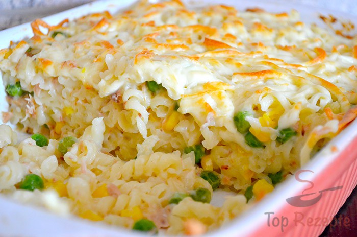 Těstovinový nákyp s tuňákem a sýrem